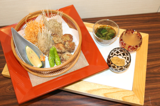 <p>アンコウる！餡で楽しむおかわり唐揚げ</p>