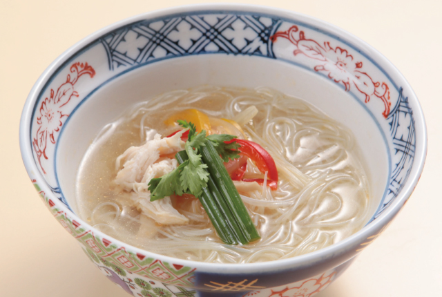 <p>鶏出汁ビーフン</p>