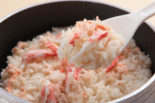 <p>かに釜飯</p>