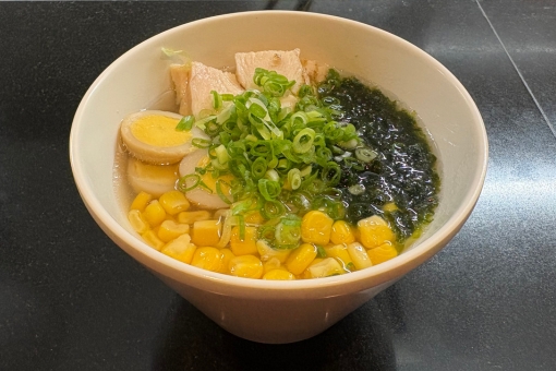 <p>浜名湖海苔塩ラーメン</p>